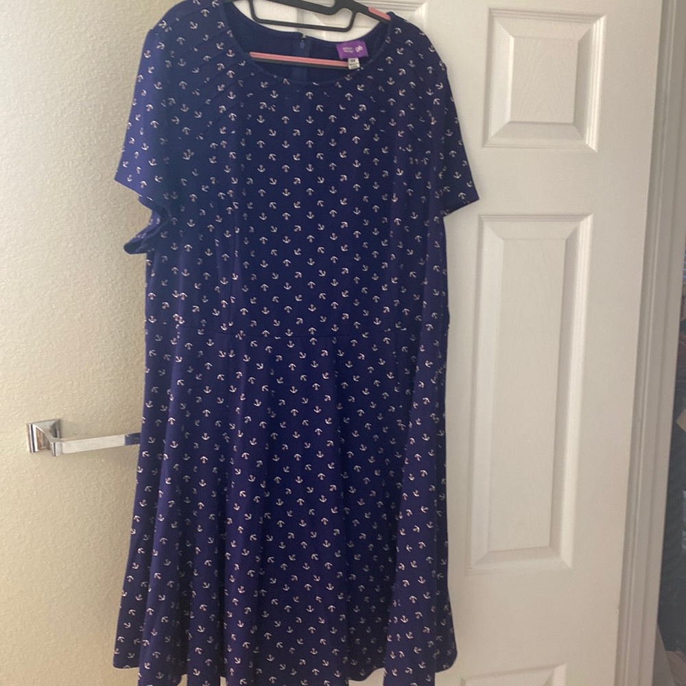 Retro style anchor midi dress!